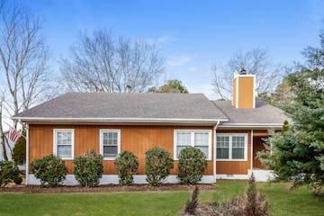 10900 FLAT IRON RD CHARLOTTE, NC 28226